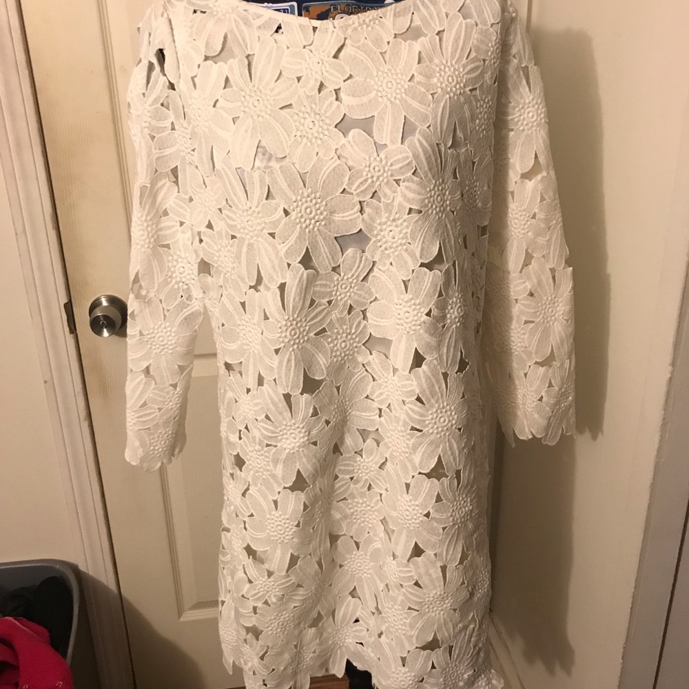 Dress - Picture 7 of 7